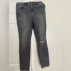 Women’s High-rise Skinny Jeans